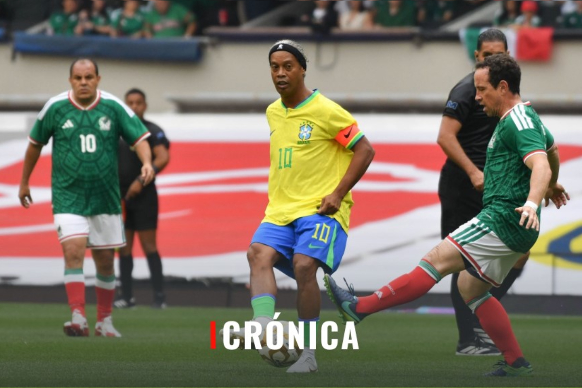 ¿Ronaldinho?  ¡El show se lo roba Cuauhtémoc Blanco!