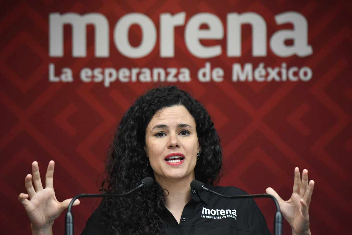 Luisa María Alcalde, dirigente de Morena