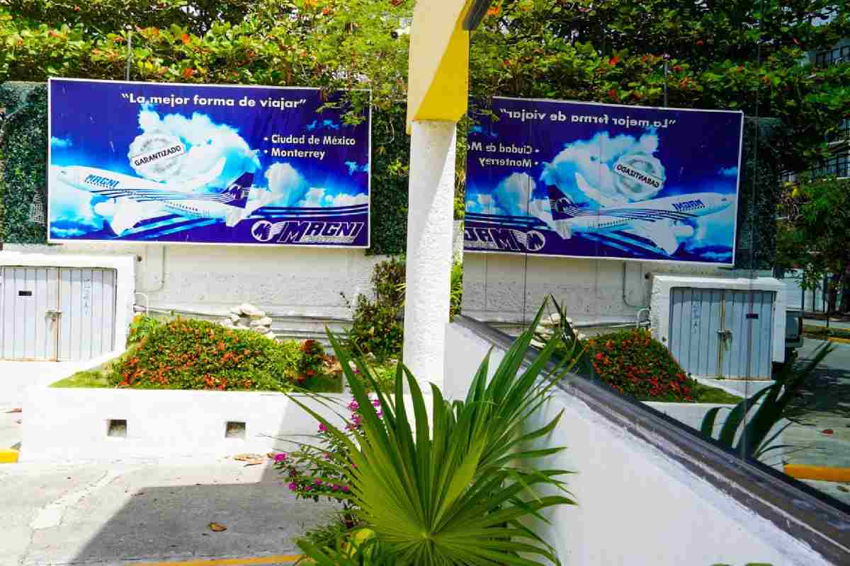 Autoridad aeronáutica suspende operaciones de Magnicharters por irregularidades financieras y abandono de vuelos