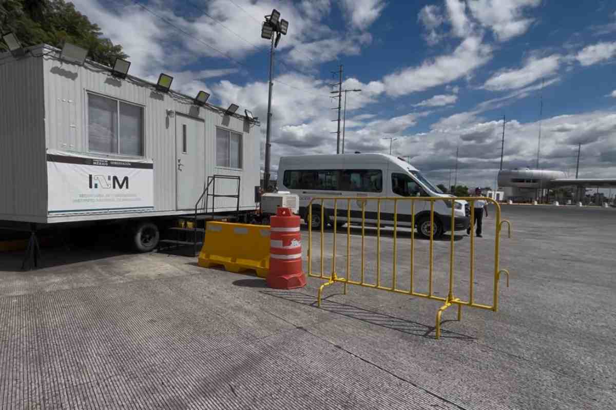 El INM adjudicó a ‘dedo’ 2,700 mdp para albergues a empresa de eventos y golosinas no localizada