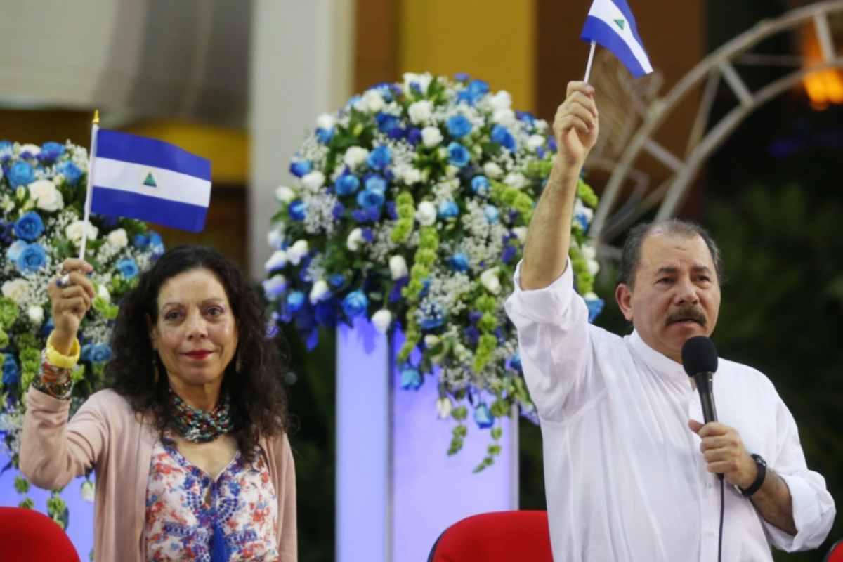Además de la emisión de la nueva ley de áreas naturales, la pareja presidencial emitió un decreto que elimina el requisito de consulta pública a pueblos indígenas. Foto: Asamblea Nacional de Nicaragua