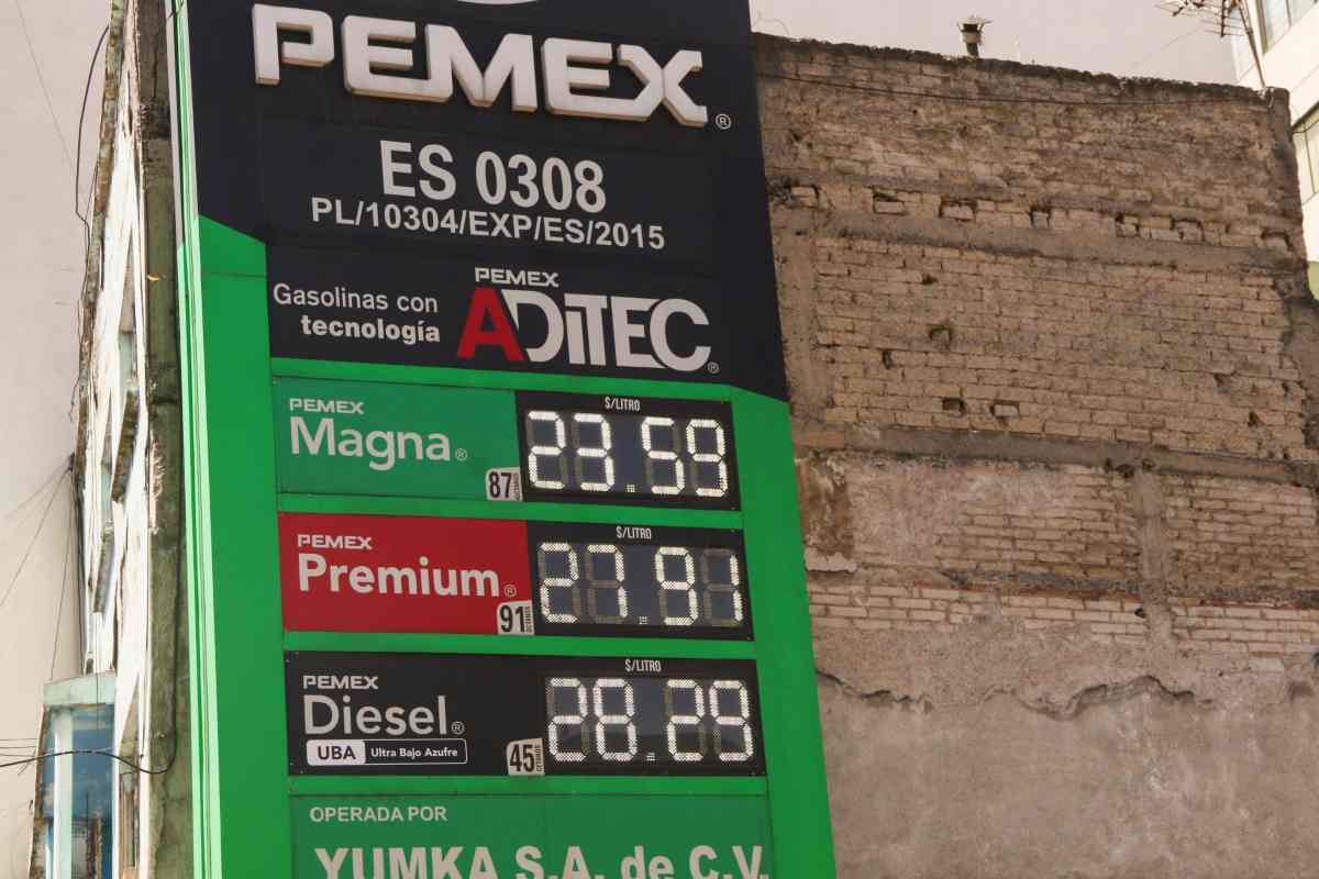 Sheinbaum anuncia disminución gradual del precio del diésel: llegará a 27 pesos por litro
