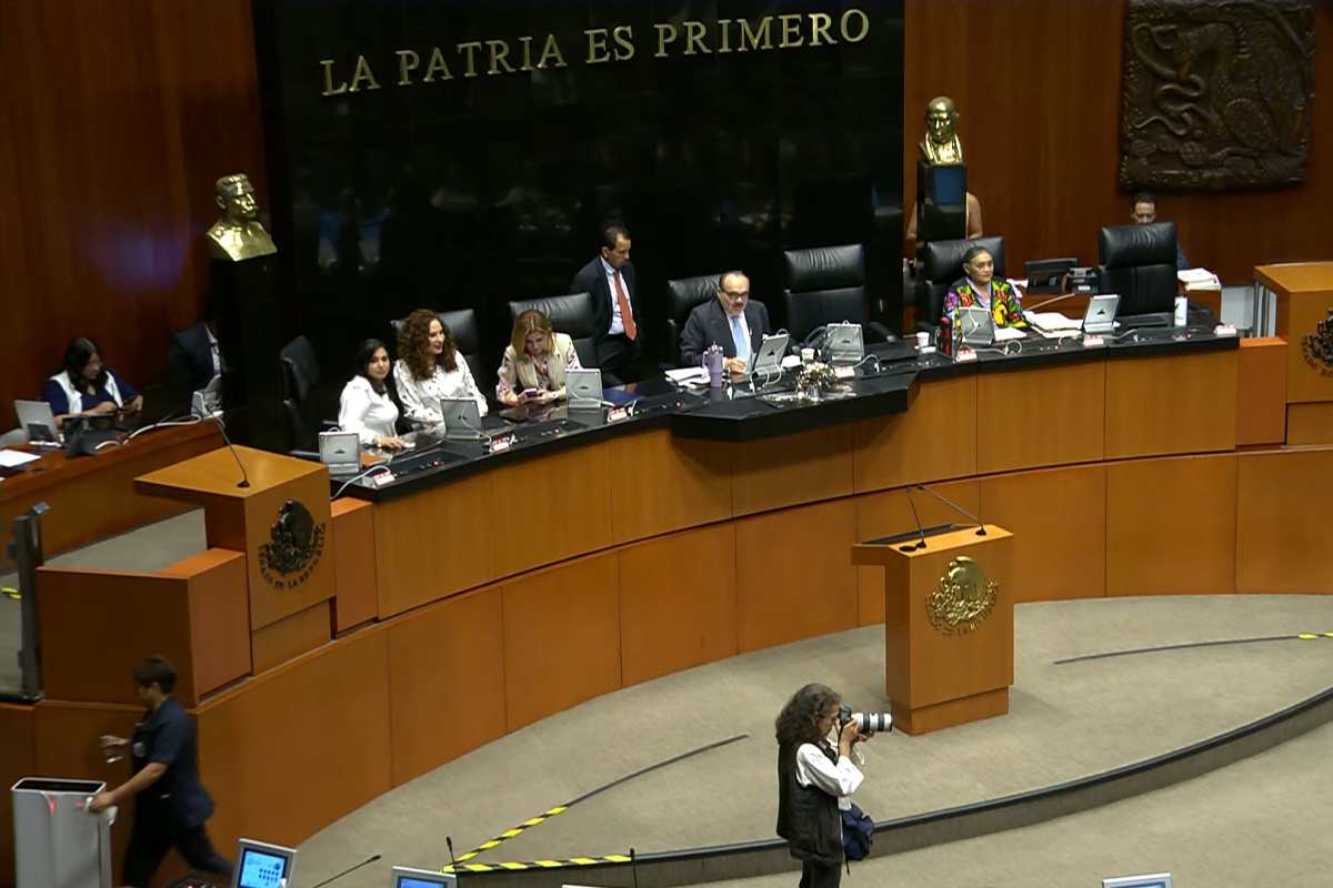 Senado avala propuesta de Ernestina Godoy para reformar la FGR