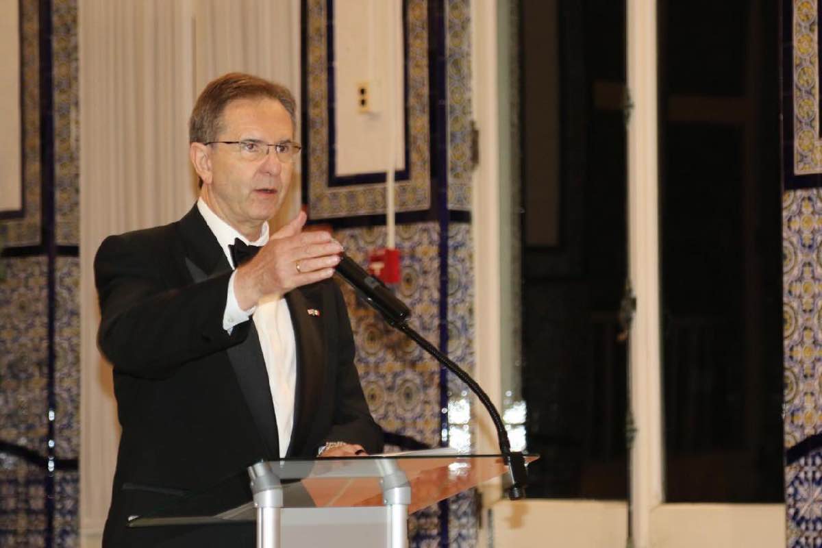 sheinbaum-nombra-lazzeri-embajador-eu-relevo-moctezuma-animal-político-7