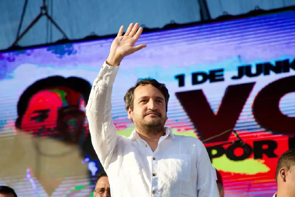 Andrés Manuel López Beltrán contendrá por una diputación federal en Tabasco; deja Secretaría de Organización de Morena