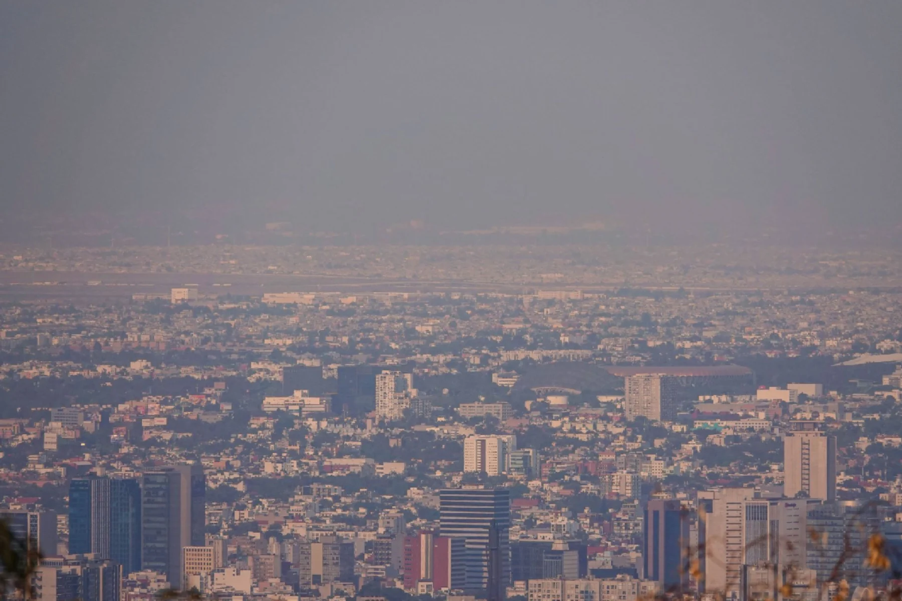 Autoridades analizan modernizar el programa Hoy No Circula y de contingencias ambientales en CDMX y Edomex
