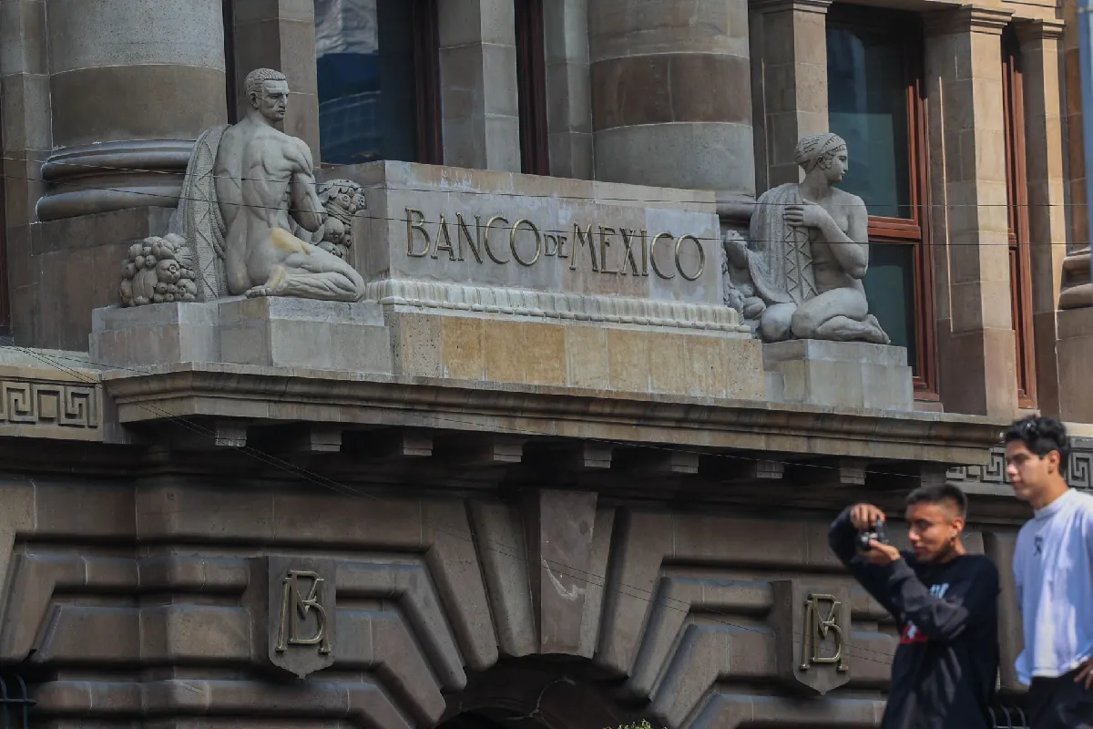 Banco de México advierte que recuperación económica será “lenta” por política comercial con EU 