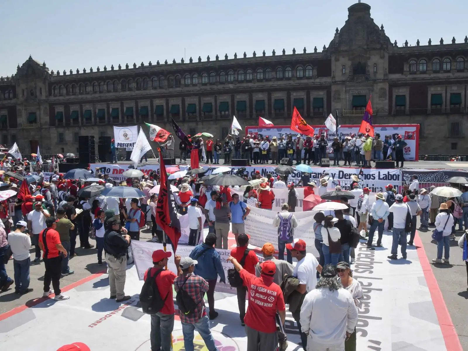 Los maestros de la CNTE instalarán un plantón en el Zócalo