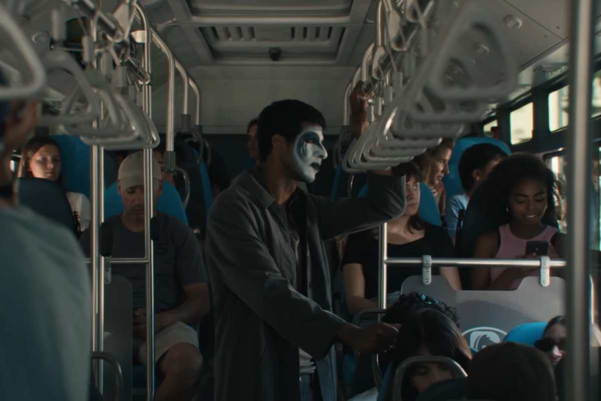 Jorge Drexler estrena “¿Cómo se ama?”, el videoclip que retrata la dificultad de conectar