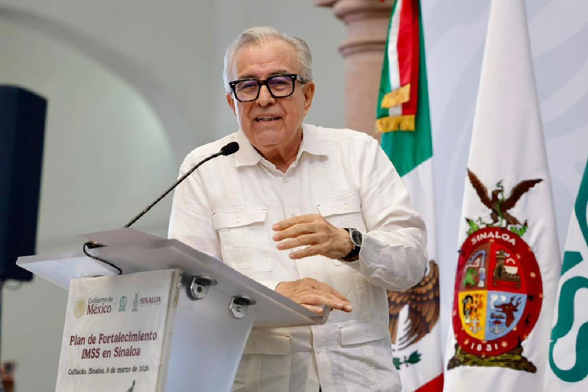 Dámaso Castro, exvicefisal de Sinaloa, acude a entrevista ante la FGR; niega vínculos con Los Chapitos