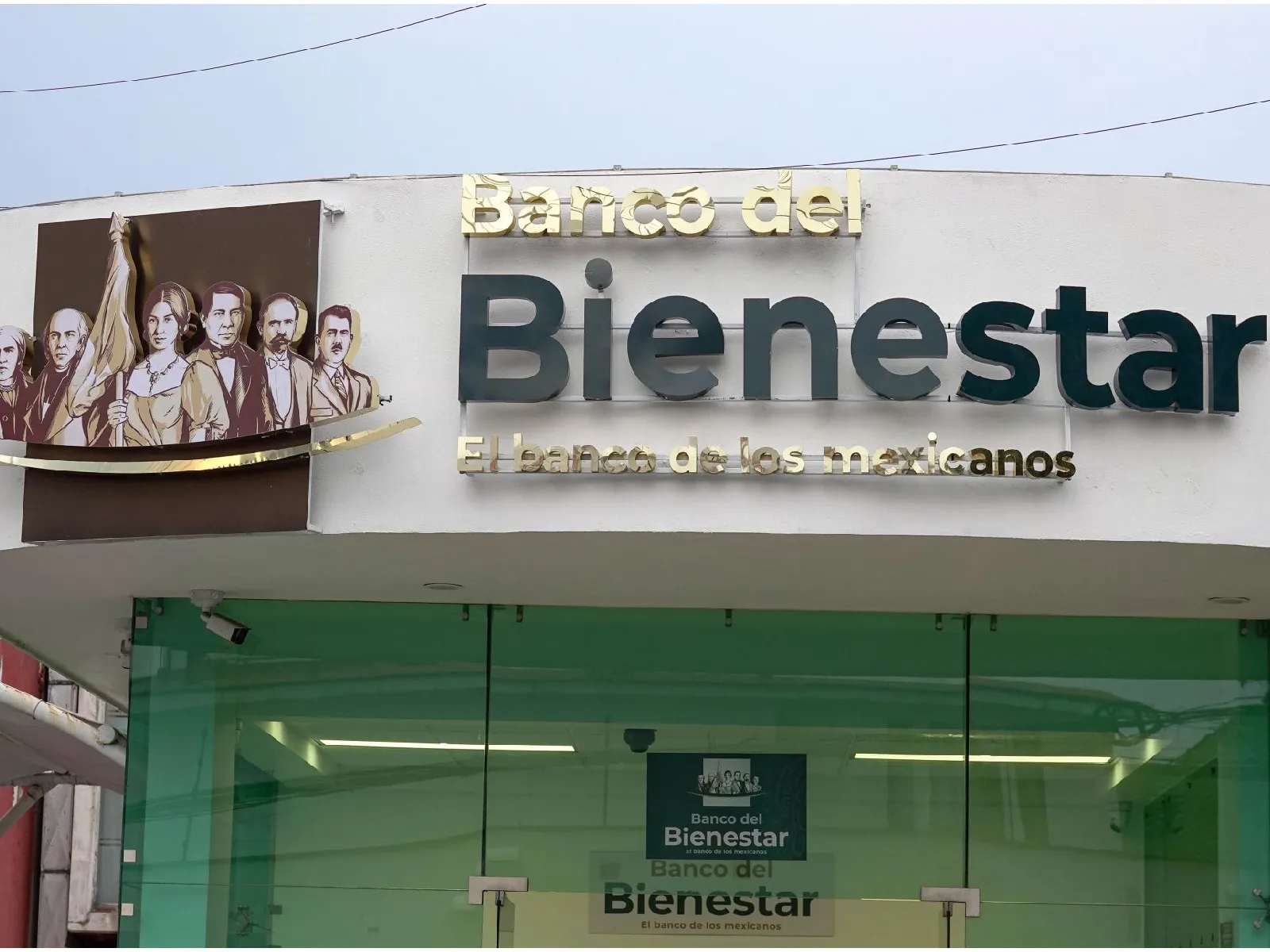 Inhabilitan y sancionan a exempleados del Bienestar por sustraer 275 mil pesos; en el SAT, por citas ilegales
