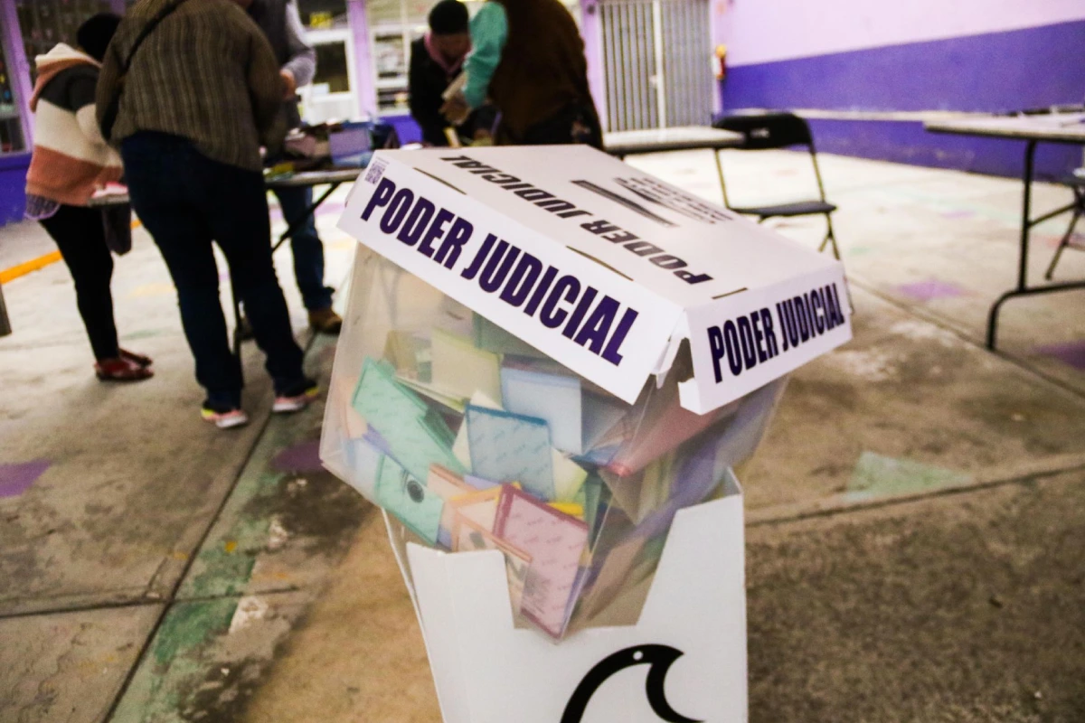 Iniciativa para aplazar elección judicial