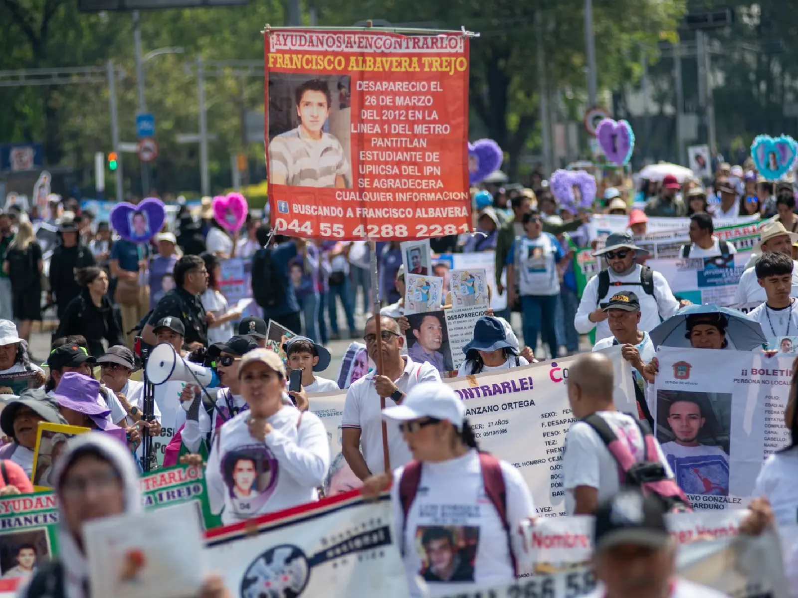 Madres buscadoras se movilizan en calles de CDMX; “10 de mayo no es de fiesta”