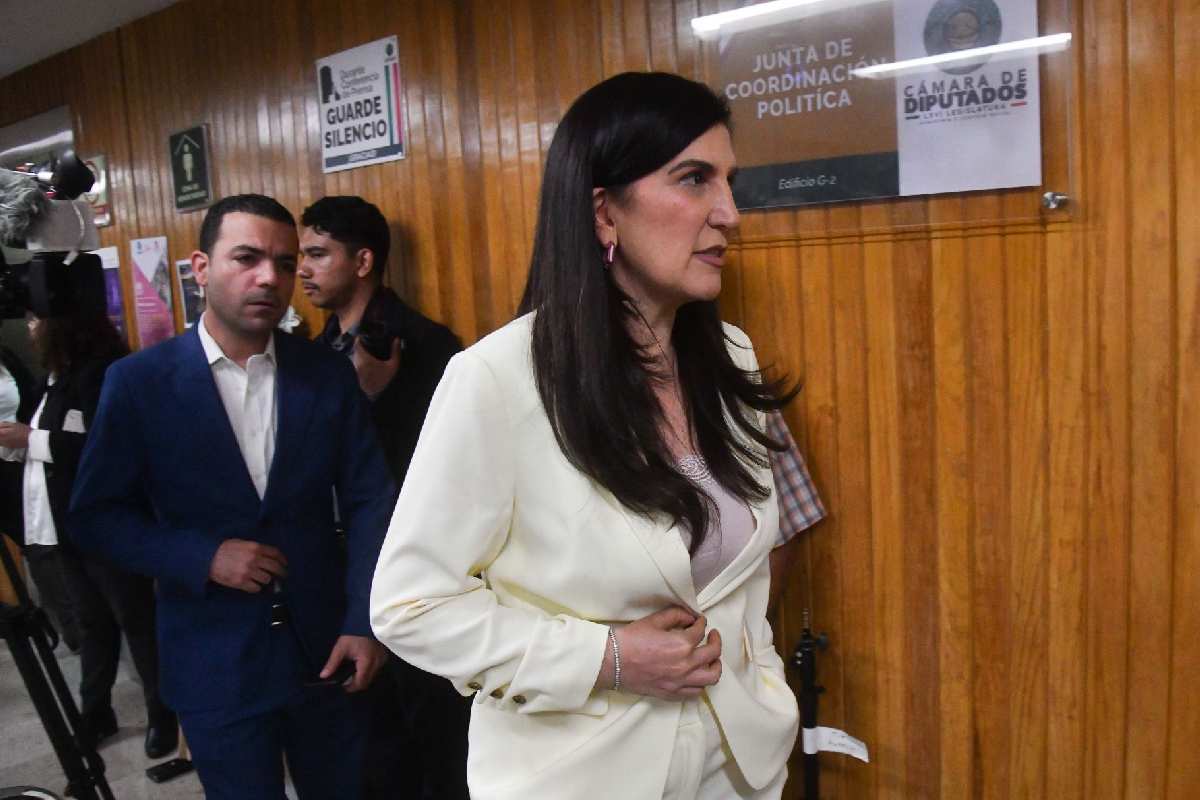 Monreal perfila votar reforma judicial el 27 de mayo; Kenia López pide corregir elección por “acordeones”