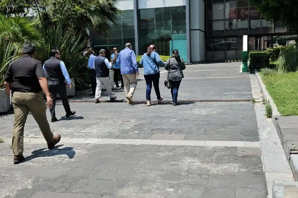 “Nos garantizaron la reubicación”: familias exigen a Pemex acelerar reubicación de escuelas cercanas a Dos Bocas