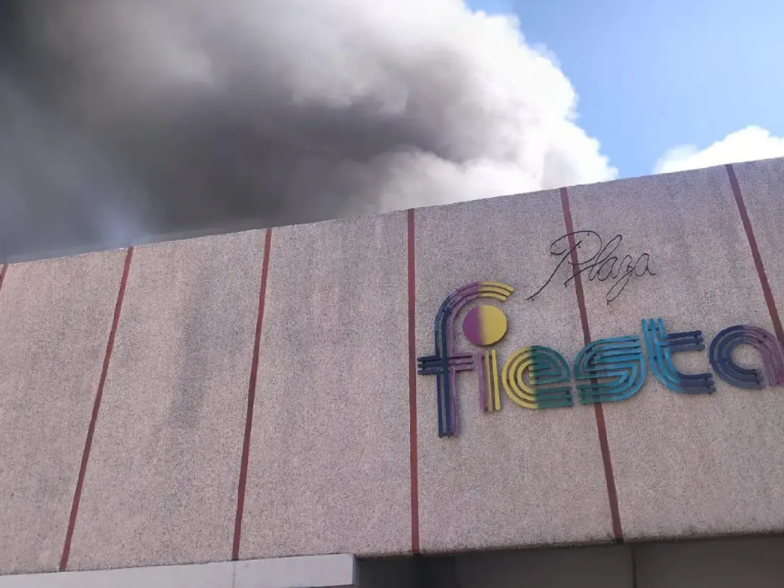 Plaza fiesta incendio los mochis sinaloa
