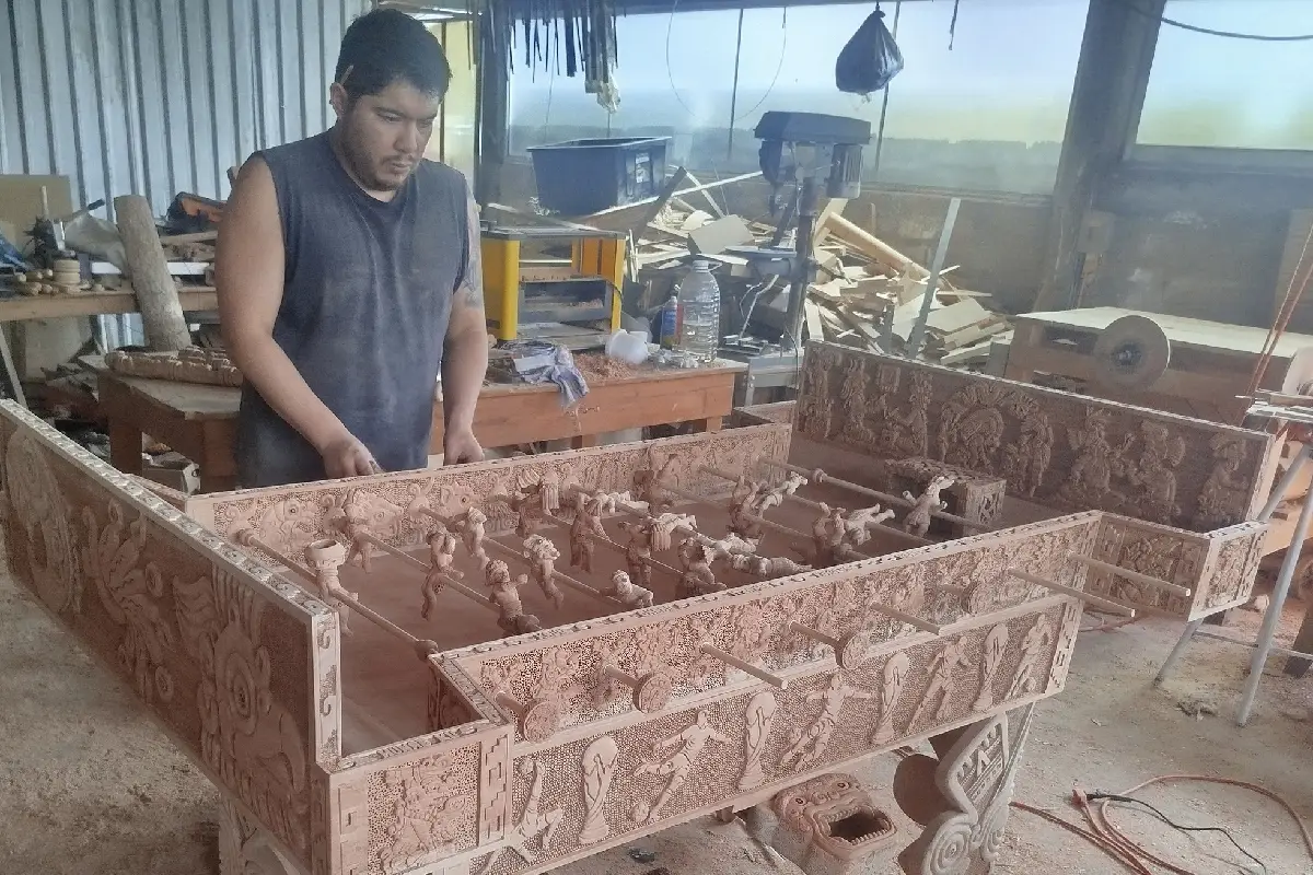Convirtió a los dioses mesoamericanos en un futbolito extraordinario