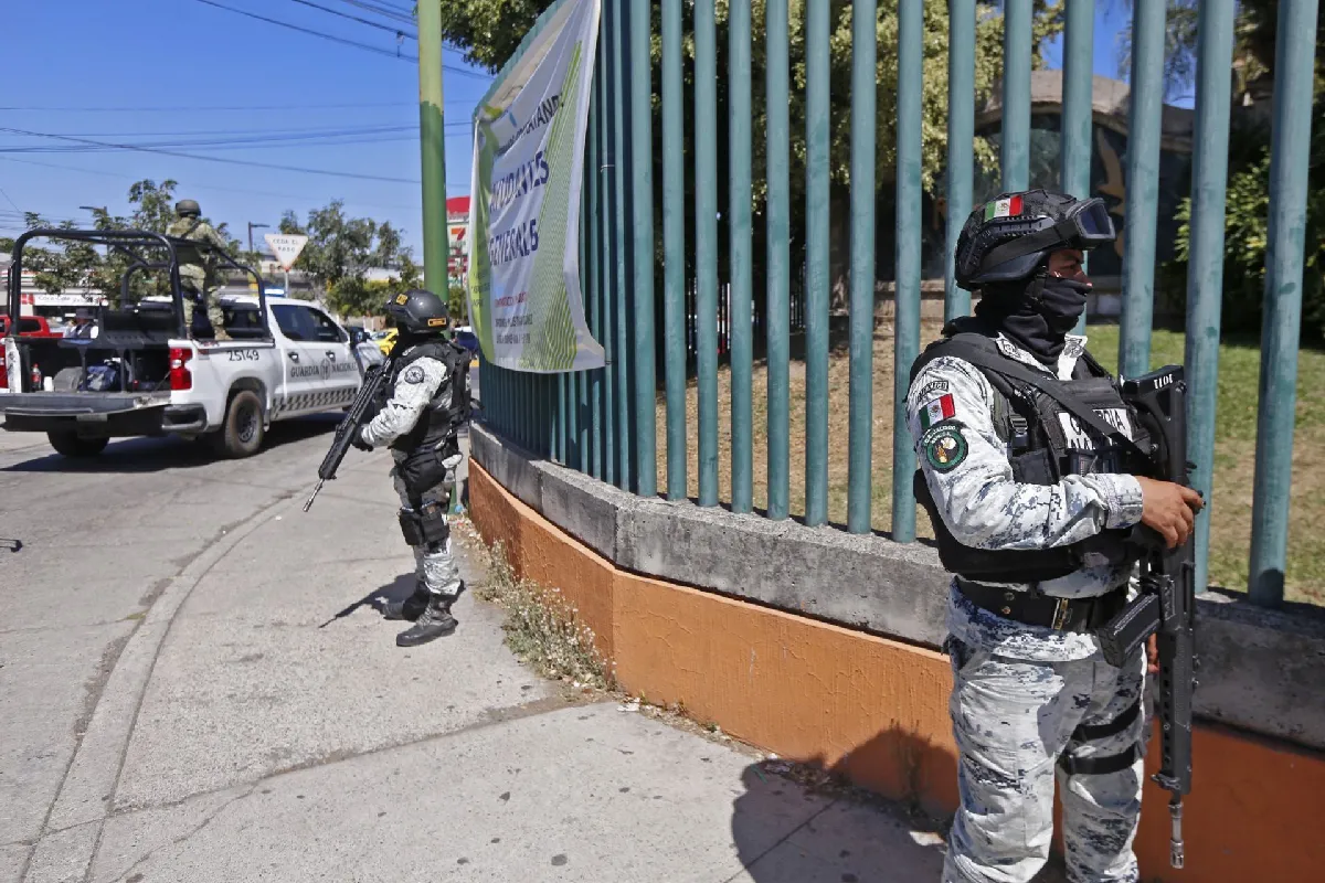 Rescatan a un ciudadano estadounidense privado de la libertad en Ixtlahuacán del Río, Jalisco, tras alerta del FBI