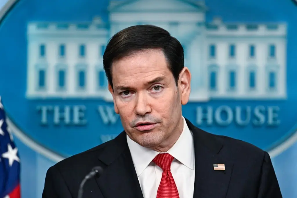 Rubio ofrece a Cuba una “nueva relación”; buscan culpar al gobierno cubano del “daño despiadado” de EU, responde canciller