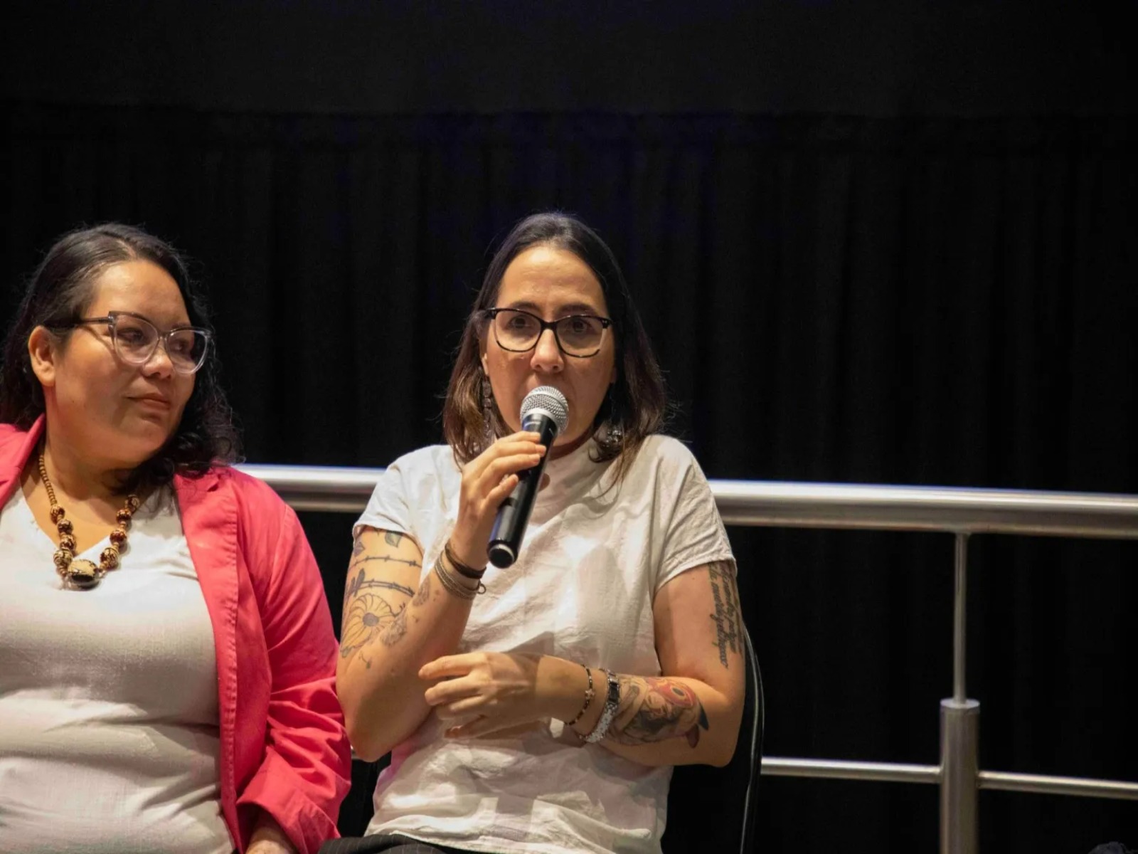 Salvadoreñas en el exilio: el reto de mantener la identidad y la memoria