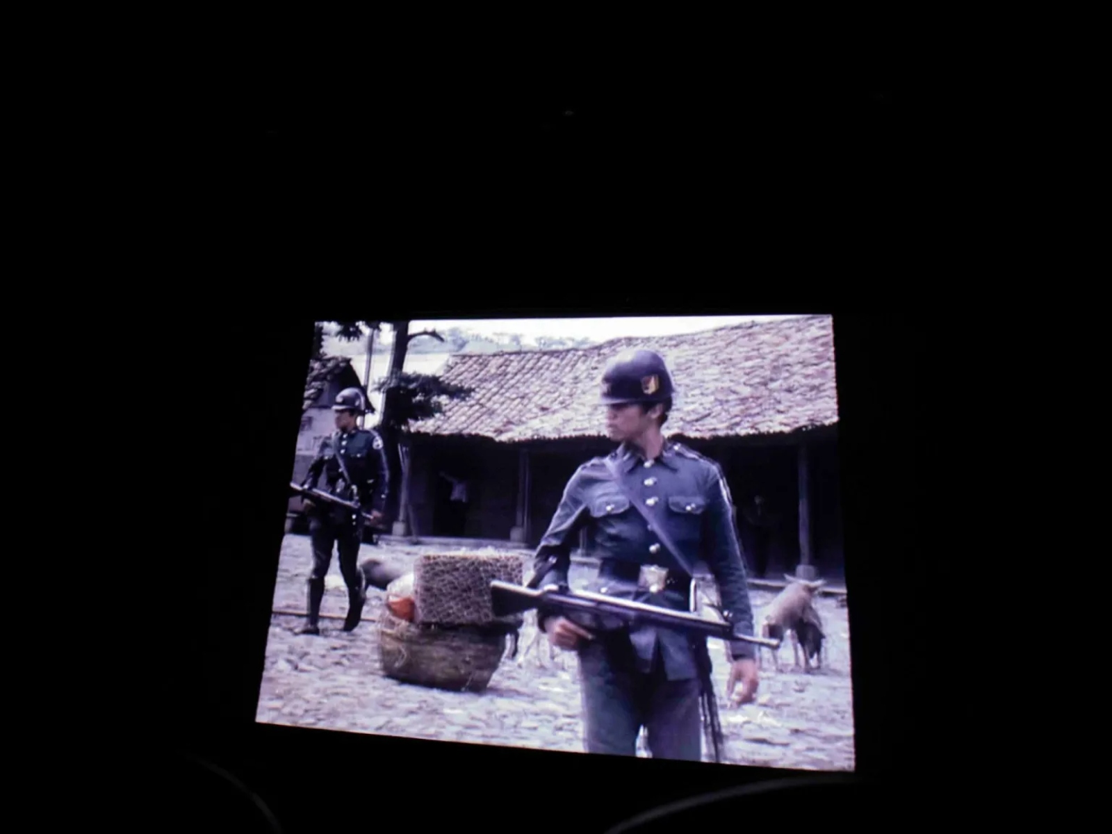 Salvadoreñas en el exilio: el reto de mantener la identidad y la memoria