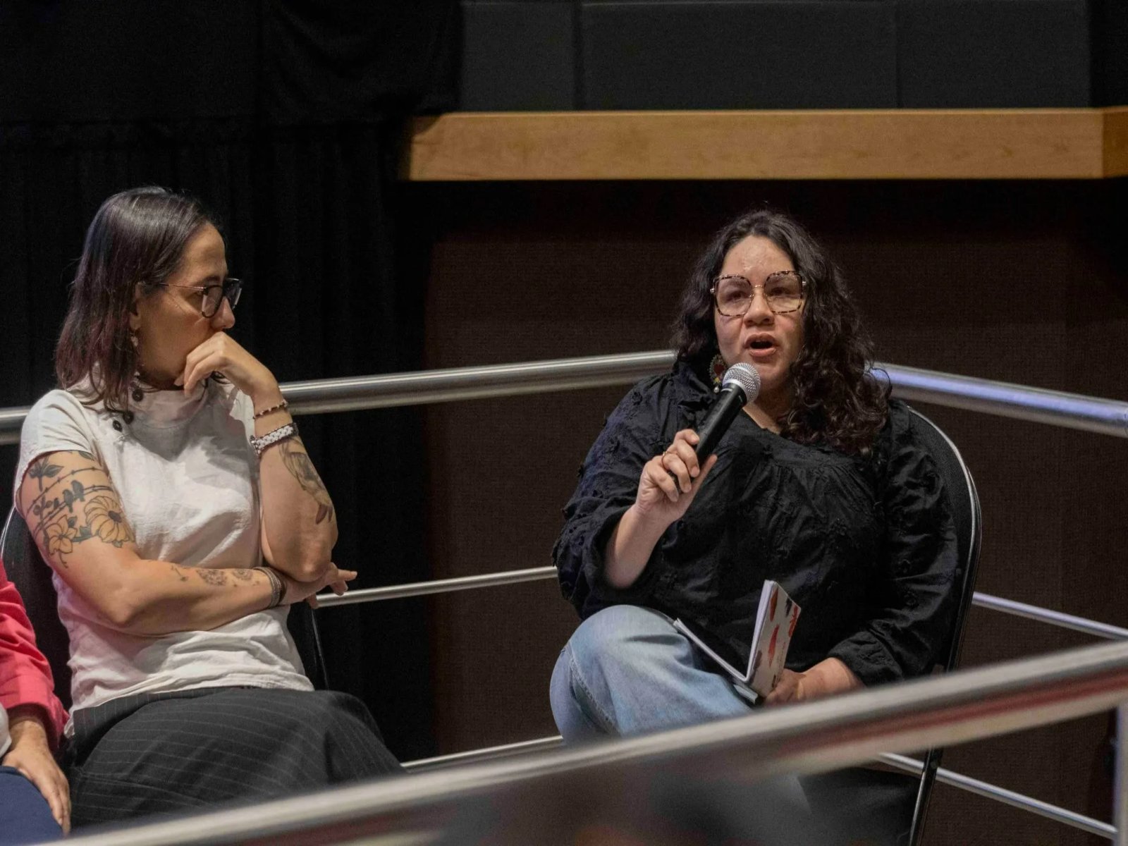 Salvadoreñas en el exilio: el reto de mantener la identidad y la memoria