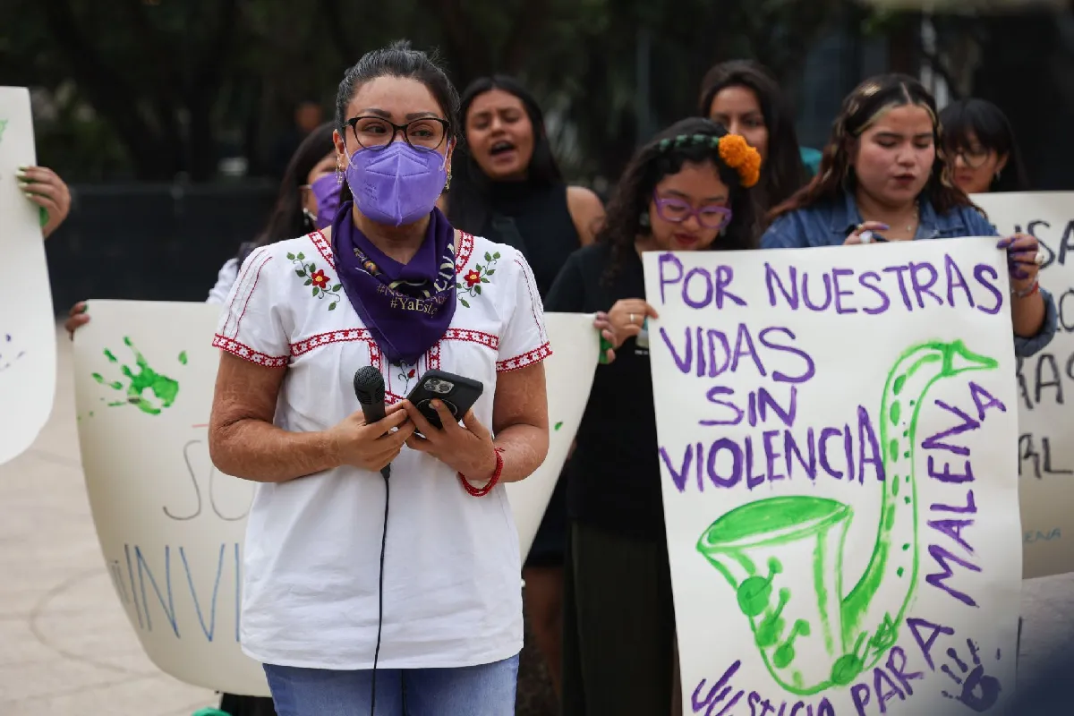 Saxofonista María Elena Ríos asegura que Corte analizará su caso para atraerlo; audiencia de agresor se suspende 