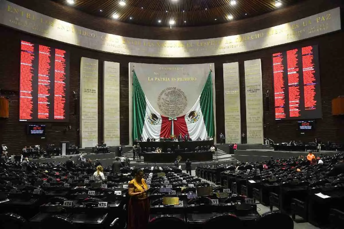 Senado recibe iniciativa de Sheinbaum para reformar candidatura; frena a aspirantes ligados a crimen