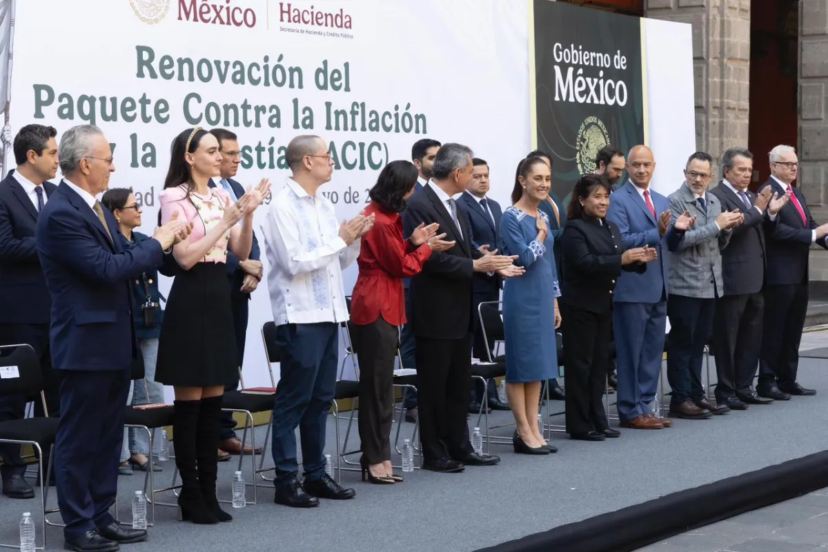 Sheinbaum y empresas firman pacto para mantener precios de canasta básica en tiendas de autoservicio