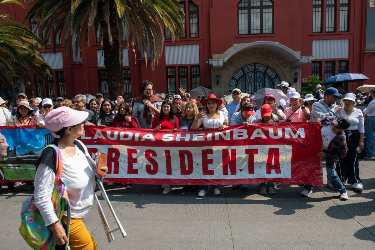 Shienbaum arremete contra la oposición y llama a defender la soberanía; destaca logros económicos y de inversión
