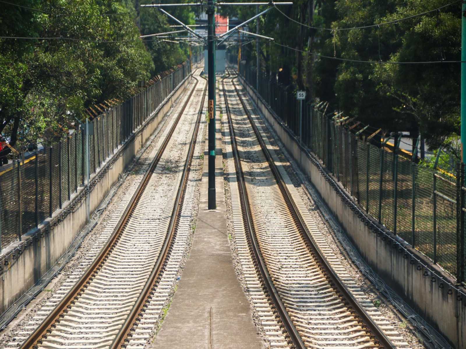 Tren Ligero restablece servicio de Taxqueña a Estadio Azteca tras falta de suministro de energía