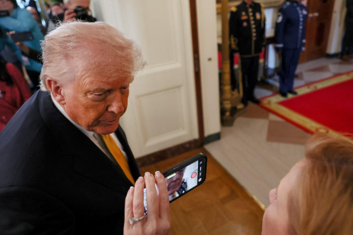 Trump considera “muy posible” acuerdo de paz con Irán, pero mantendrá amenazas de bombardeos