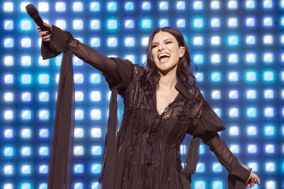 Así fue la presentación de Laura Pausini en la Arena Ciudad de México
