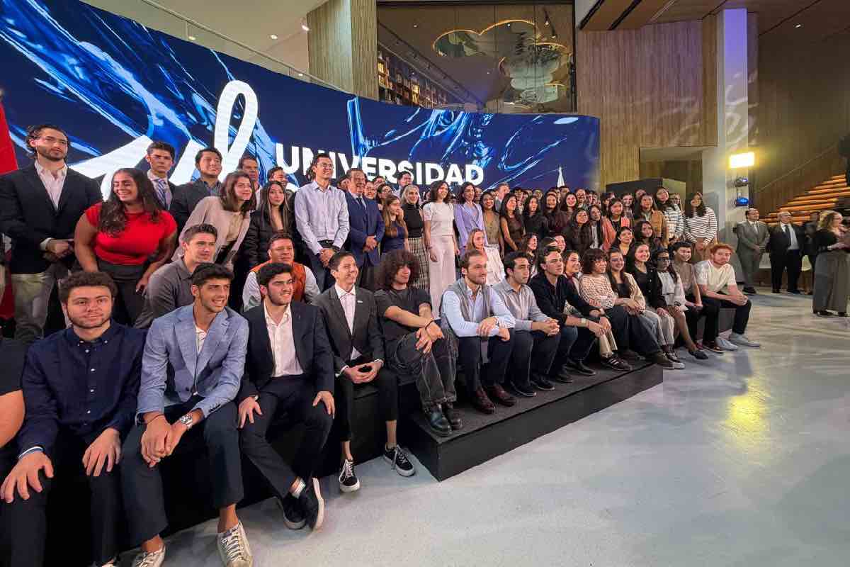 ayuso-universidad-libertad-mexico-critica-socialismo-animal-politico-2