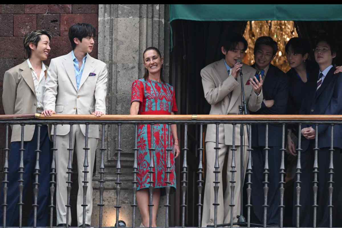 bts-zocalo-sheinbaum-tienen-que-regresar