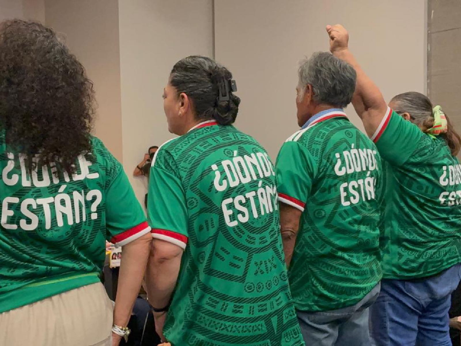Integrantes del Colectivo Fuerza Unidad por Nuestros Desaparecidos