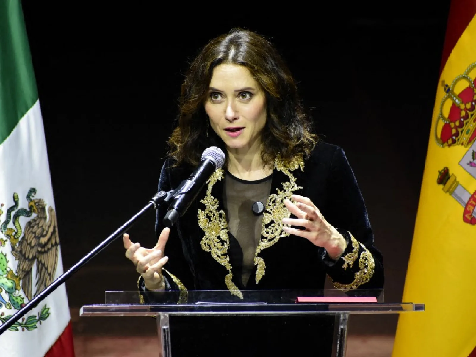 Entre críticas a Sheinbaum y acusaciones de boicot: así terminó la gira de Díaz Ayuso en México
