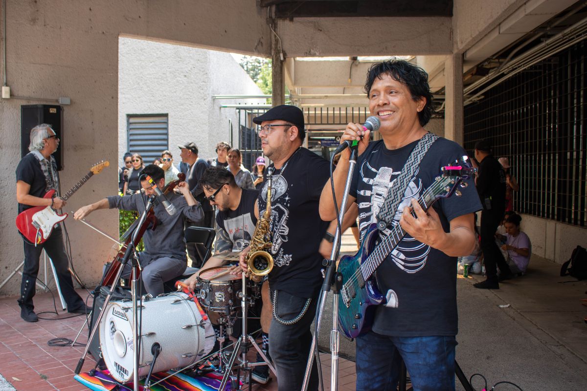 El Haragán y Cia volvió a las clases con una serie de conciertos