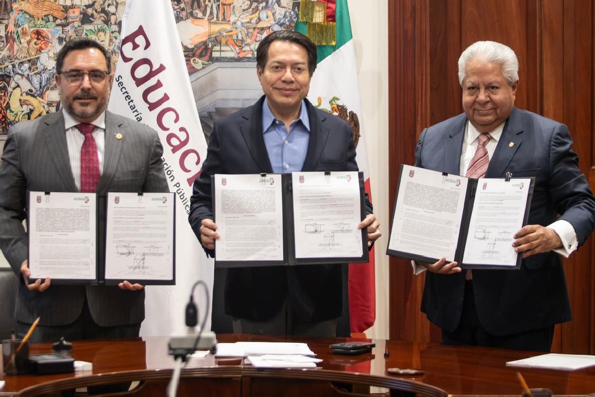 Garantizan depósito becas para alumnos