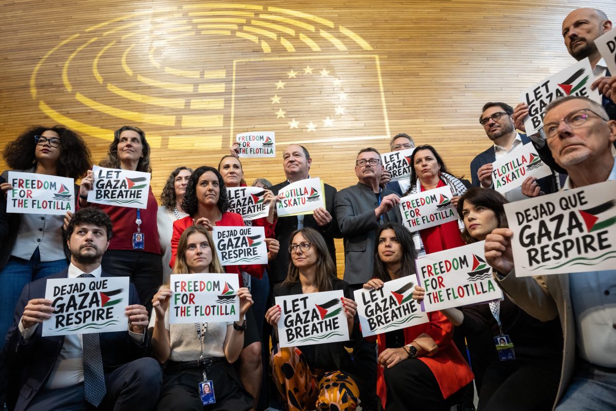 Eurodiputados y ecologistas apoyo a la flotilla sesión Parlamento Europeo