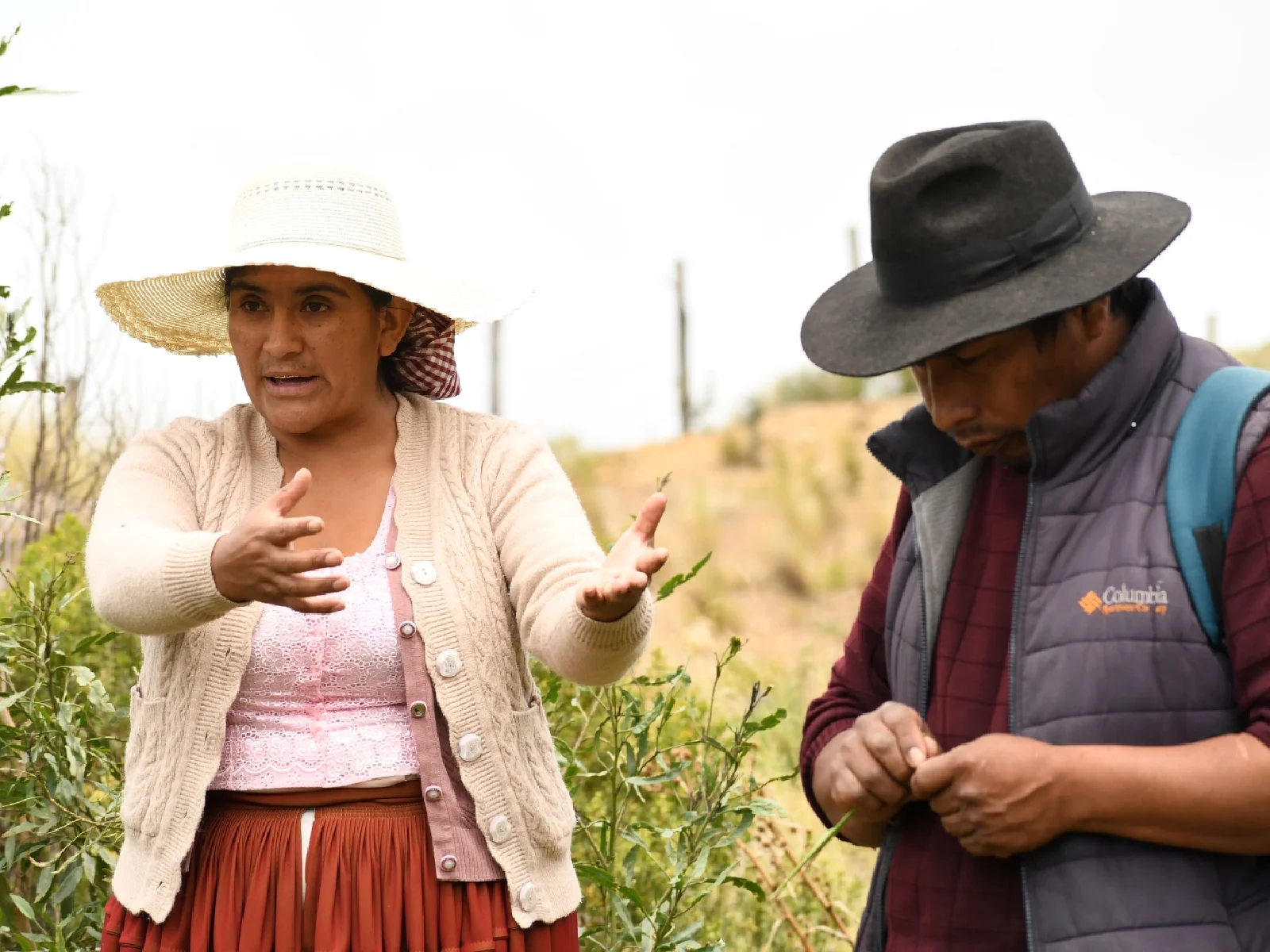 Judith Gonzales (izquierda), líder indígena quechua y responsable de la gestión comunitaria en el Programa Tunari. Foto: cortesía Armonía