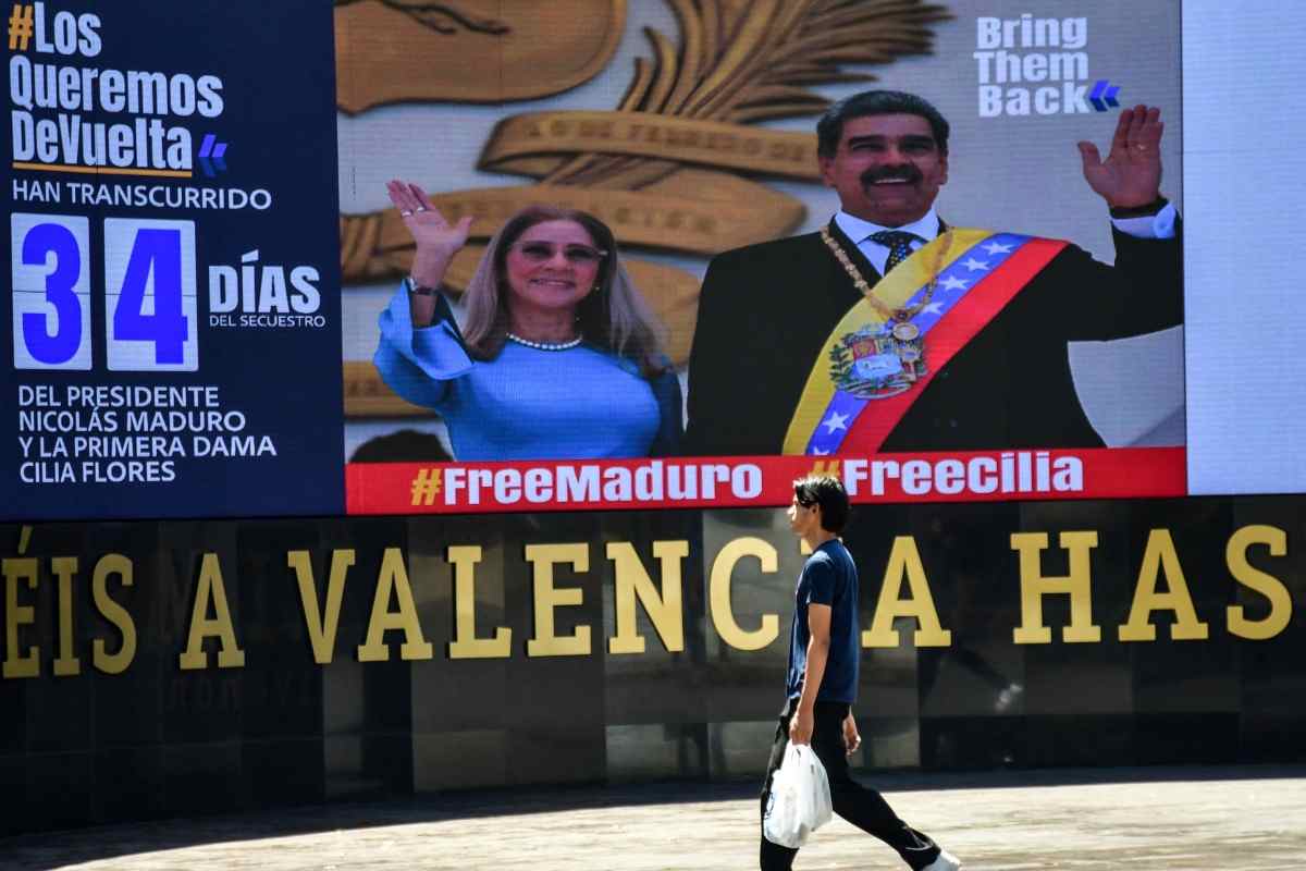 Defensa de Nicolas Maduro y su esposa acuerda con fiscalía de EU celebrar próxima audiencia en junio