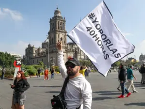 "Dos días de trabajo, cinco de descanso: irrumpen y corre a Marath Bolaños de la UNAM
