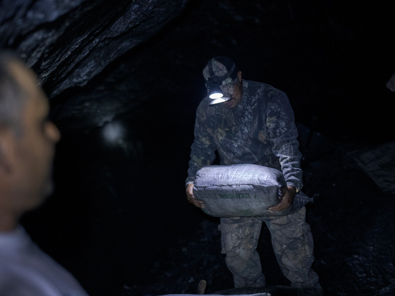 Muchos mineros se fueron cuando la tierra dejó de dar lo que prometía.