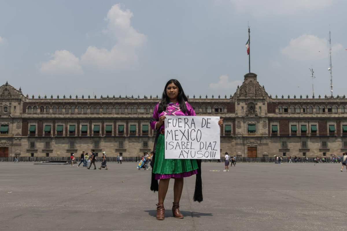 Organizaciones indígenas protestan contra homenaje a Hernán Cortés y la visita de Isabel Díaz Ayuso