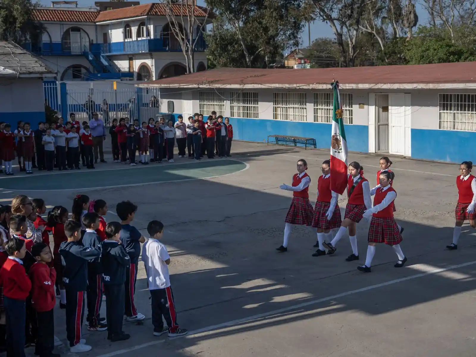 1.Adelanto de fin de clases anunciado por la SEP agrava rezago educativo, alertan organizaciones 