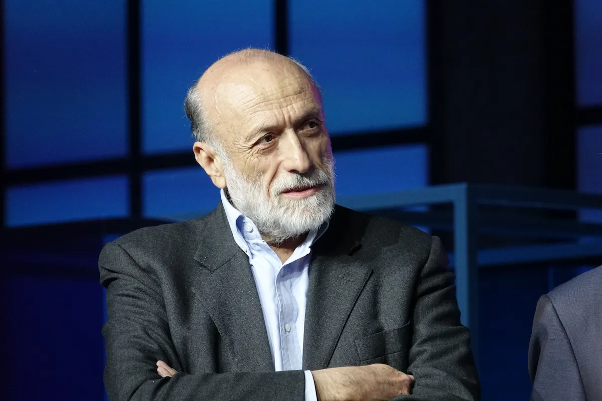 quién fue Carlos Petrini y cuál fue su trayectoria