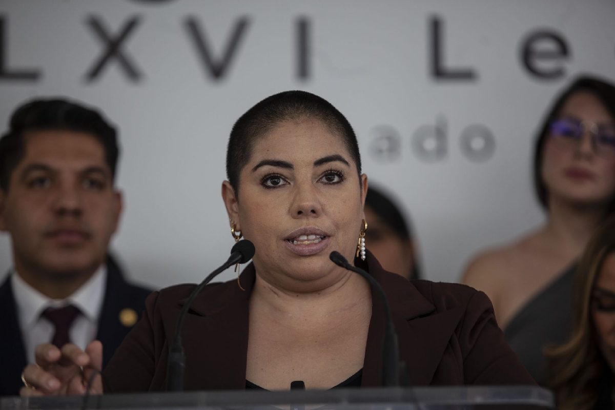 Samara Martínez denuncia discriminación por parte de Viva Aerobus