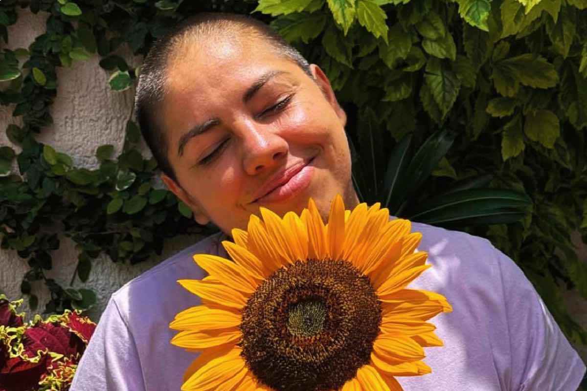 Samara Martínez denuncia discriminación por parte de Viva Aerobus; no la dejaron viajar con su máquina de diálisis