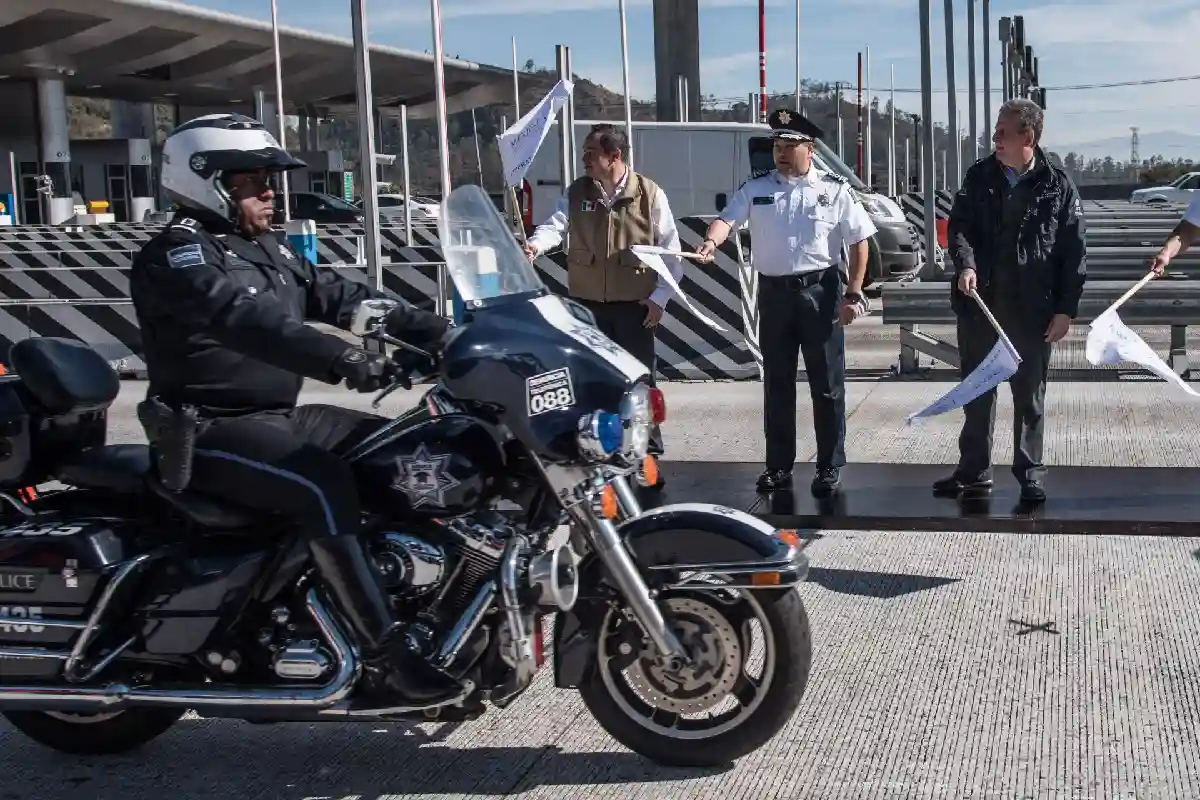 Inhabilitan a dos exmandos de la Policía Federal hasta por 20 años por desvío de recursos; les imponen sanciones por 65 mdd
